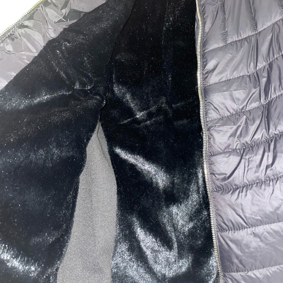 Brand new Agorss collection jacket with fur inside - Picture 4 of 6